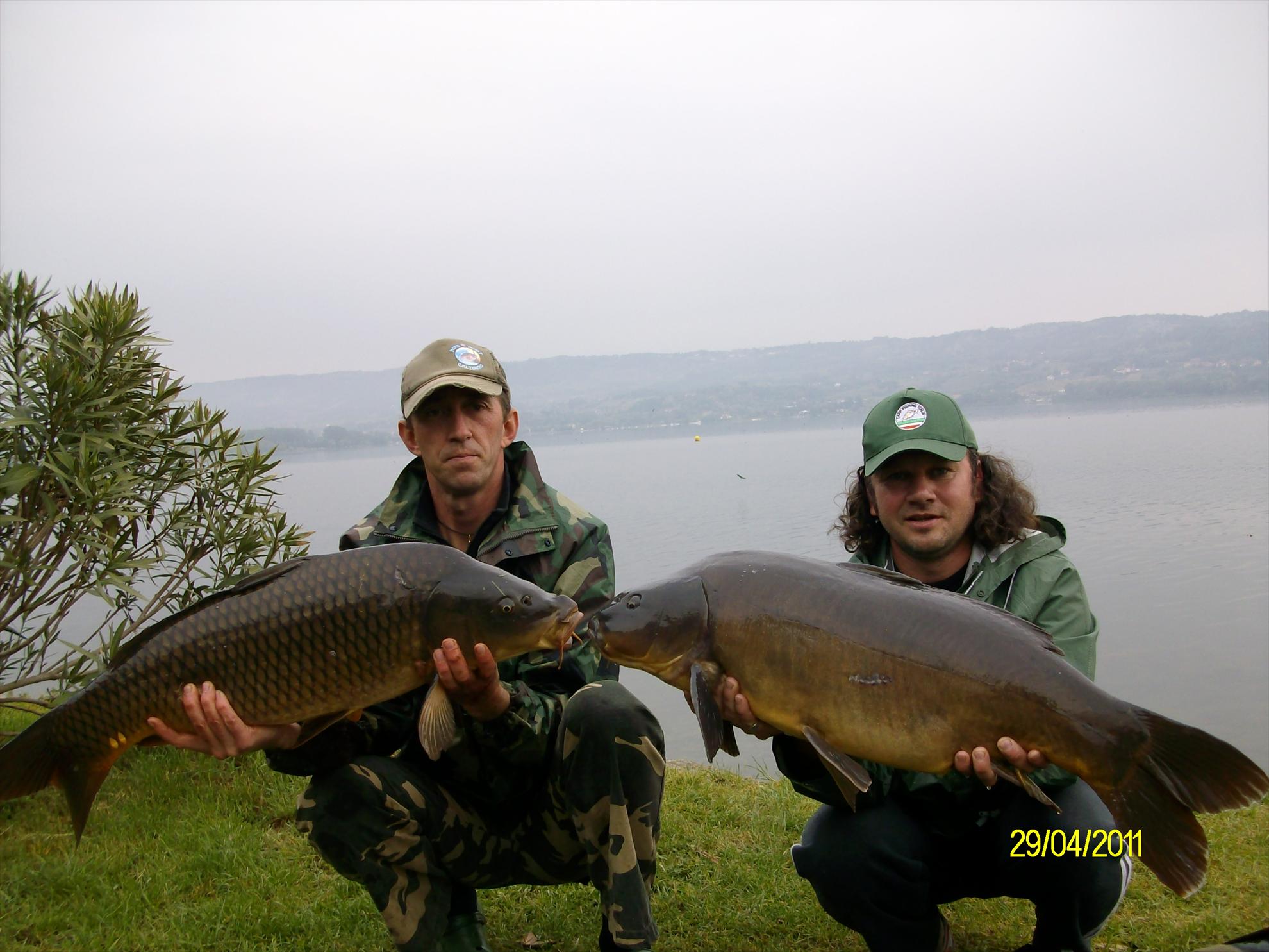 florian tanasa  Partide de pescuit cu prietenii. - alim0277.JPG